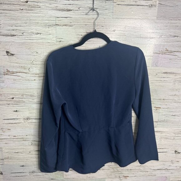 Halston Blouse  top blue size small - Picture 8 of 8